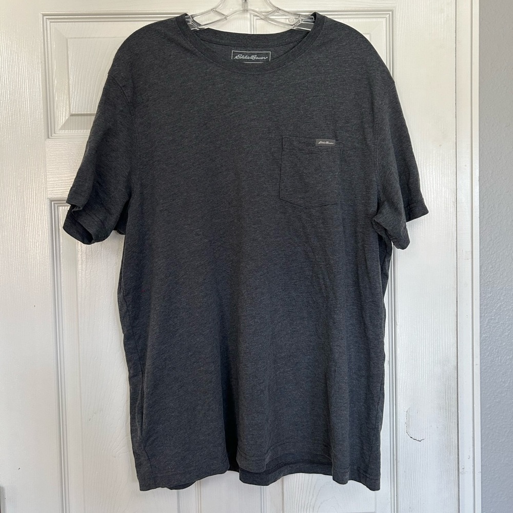 Eddie Bauer Men's Legend Wash 100% Cotton Short-Sleeve Pocket T-Shirt